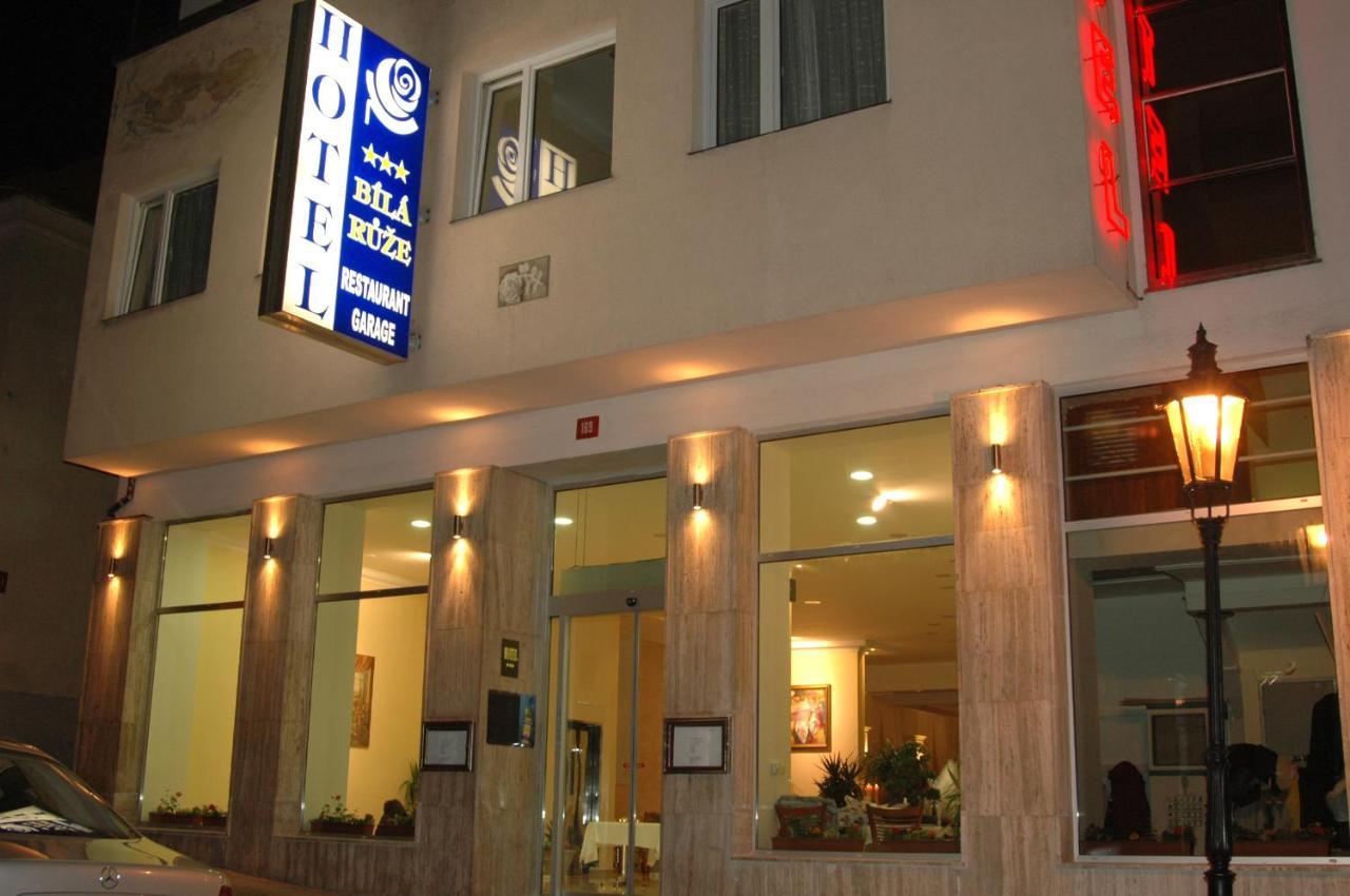 Hotel Bila Ruze Pisek  Exterior photo